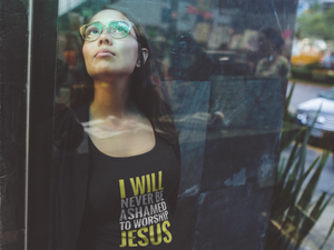 NOT ASHAMED TO WORSHIP JESUS - PeculiarPeople StandOut Christian Apparel